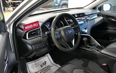 Toyota Camry, 2020 год, 1 570 000 рублей, 11 фотография