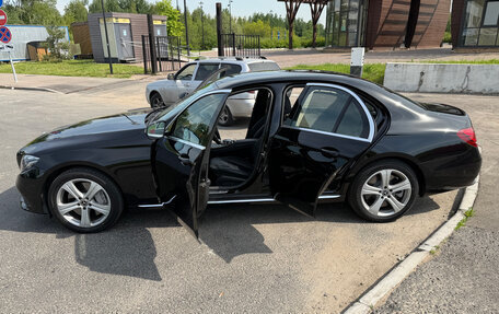 Mercedes-Benz E-Класс, 2017 год, 4 000 000 рублей, 5 фотография