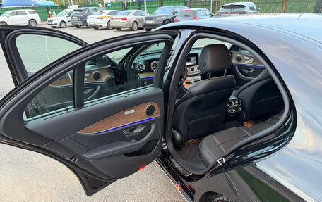Mercedes-Benz E-Класс, 2017 год, 4 000 000 рублей, 38 фотография