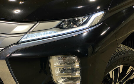 Mitsubishi Montero Sport, 2022 год, 4 500 000 рублей, 9 фотография