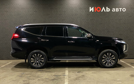 Mitsubishi Montero Sport, 2022 год, 4 500 000 рублей, 4 фотография