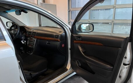 Toyota Avensis III рестайлинг, 2008 год, 728 000 рублей, 24 фотография