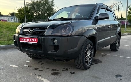 Hyundai Tucson III, 2008 год, 900 000 рублей, 1 фотография