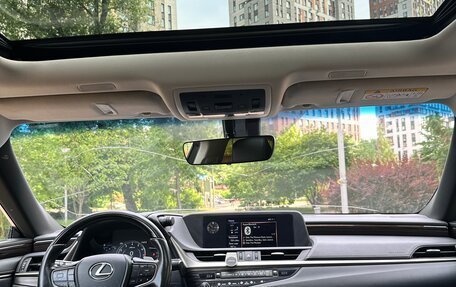Lexus ES VII, 2019 год, 4 100 000 рублей, 11 фотография