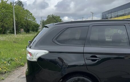 Mitsubishi Outlander III рестайлинг 3, 2013 год, 1 450 000 рублей, 5 фотография