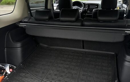 Mitsubishi Outlander III рестайлинг 3, 2013 год, 1 450 000 рублей, 12 фотография