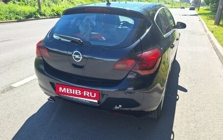 Opel Astra J, 2010 год, 550 000 рублей, 4 фотография