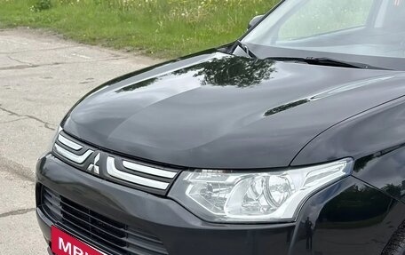 Mitsubishi Outlander III рестайлинг 3, 2013 год, 1 450 000 рублей, 6 фотография