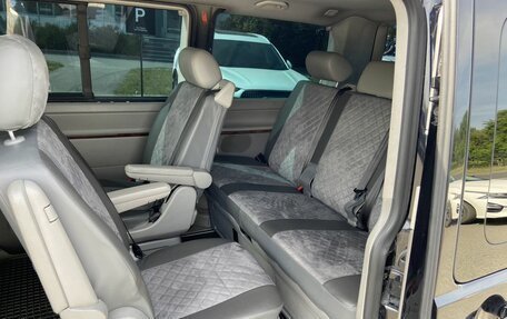 Volkswagen Multivan T5, 2010 год, 1 748 000 рублей, 12 фотография