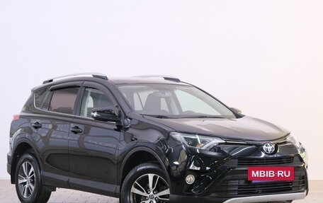 Toyota RAV4, 2017 год, 2 299 000 рублей, 2 фотография