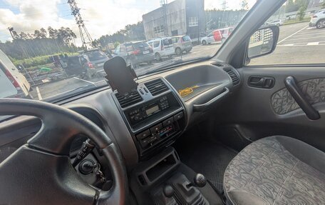 Nissan Terrano II рестайлинг, 1997 год, 790 000 рублей, 6 фотография