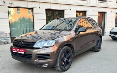 Volkswagen Touareg III, 2013 год, 2 600 000 рублей, 2 фотография