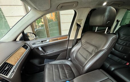 Volkswagen Touareg III, 2013 год, 2 600 000 рублей, 17 фотография