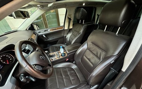 Volkswagen Touareg III, 2013 год, 2 600 000 рублей, 18 фотография