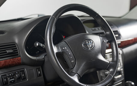 Toyota Avensis III рестайлинг, 2005 год, 999 000 рублей, 10 фотография