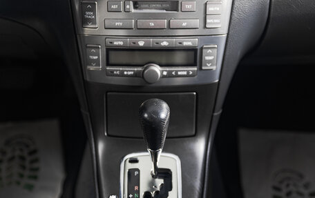 Toyota Avensis III рестайлинг, 2005 год, 999 000 рублей, 13 фотография