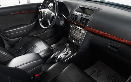 Toyota Avensis III рестайлинг, 2005 год, 999 000 рублей, 14 фотография