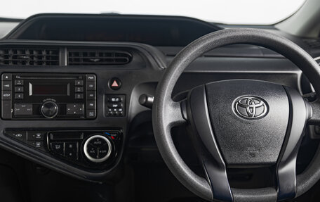 Toyota Aqua I, 2019 год, 1 099 000 рублей, 12 фотография