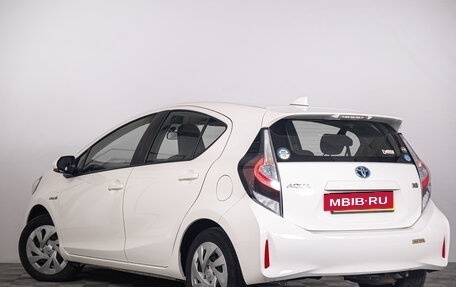 Toyota Aqua I, 2019 год, 1 099 000 рублей, 6 фотография