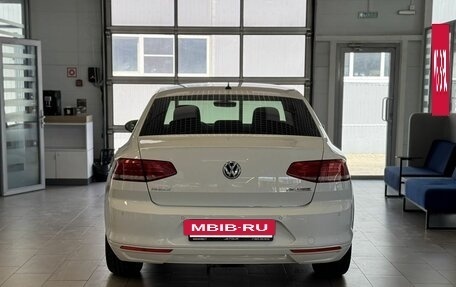 Volkswagen Passat B8 рестайлинг, 2017 год, 1 750 000 рублей, 3 фотография