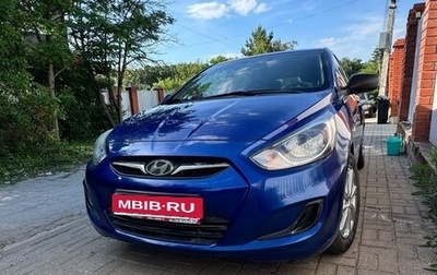 Hyundai Solaris II рестайлинг, 2012 год, 900 000 рублей, 1 фотография
