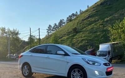 Hyundai Solaris II рестайлинг, 2013 год, 900 000 рублей, 1 фотография