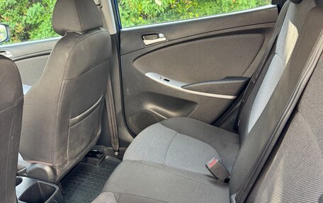 Hyundai Solaris II рестайлинг, 2012 год, 900 000 рублей, 10 фотография