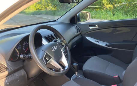 Hyundai Solaris II рестайлинг, 2013 год, 900 000 рублей, 14 фотография