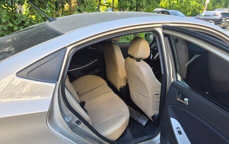 Hyundai Solaris II рестайлинг, 2013 год, 675 000 рублей, 2 фотография