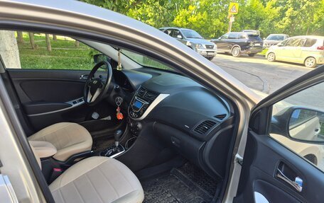 Hyundai Solaris II рестайлинг, 2013 год, 675 000 рублей, 4 фотография