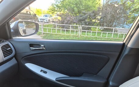 Hyundai Solaris II рестайлинг, 2013 год, 675 000 рублей, 15 фотография