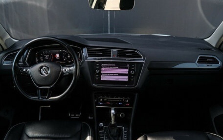 Volkswagen Tiguan II, 2019 год, 2 550 000 рублей, 11 фотография