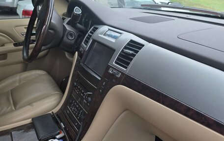 Cadillac Escalade III, 2013 год, 2 400 000 рублей, 4 фотография