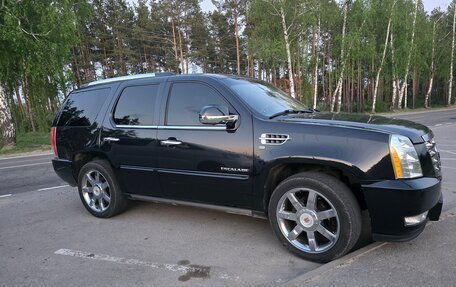 Cadillac Escalade III, 2013 год, 2 400 000 рублей, 13 фотография