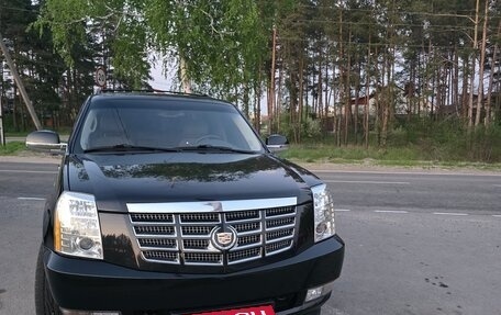 Cadillac Escalade III, 2013 год, 2 400 000 рублей, 12 фотография