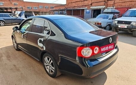 Volkswagen Jetta VI, 2009 год, 654 321 рублей, 3 фотография