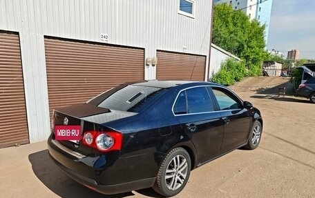 Volkswagen Jetta VI, 2009 год, 654 321 рублей, 2 фотография
