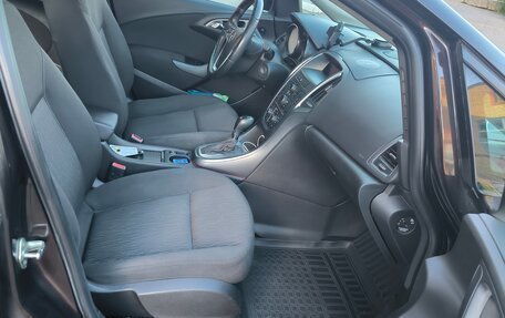 Opel Astra J, 2014 год, 920 000 рублей, 6 фотография
