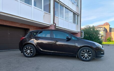 Opel Astra J, 2014 год, 920 000 рублей, 2 фотография