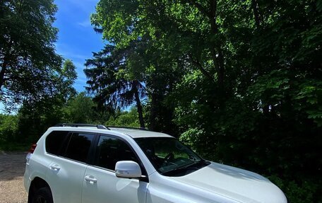 Toyota Land Cruiser Prado 150 рестайлинг 2, 2012 год, 3 570 000 рублей, 2 фотография