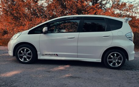 Honda Fit III, 2009 год, 750 000 рублей, 6 фотография