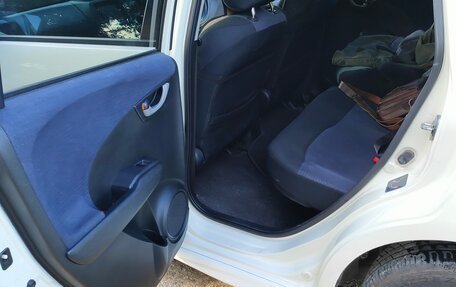 Honda Fit III, 2009 год, 750 000 рублей, 14 фотография