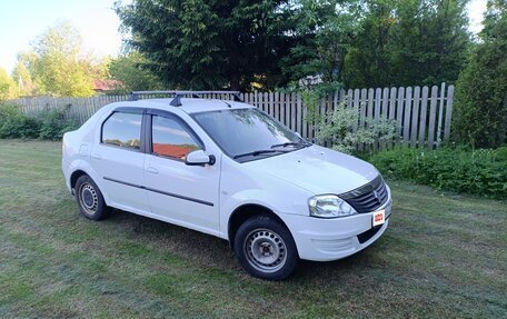 Renault Logan I, 2013 год, 300 000 рублей, 2 фотография