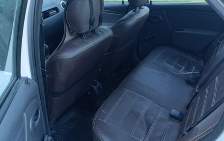 Renault Logan I, 2013 год, 300 000 рублей, 7 фотография
