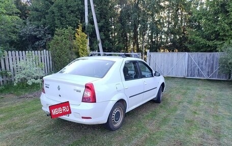 Renault Logan I, 2013 год, 300 000 рублей, 3 фотография