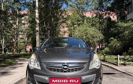 Opel Corsa D, 2011 год, 555 000 рублей, 1 фотография