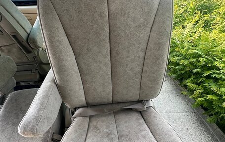 Nissan Elgrand III, 2003 год, 450 000 рублей, 10 фотография
