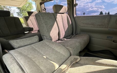 Nissan Elgrand III, 2003 год, 450 000 рублей, 11 фотография