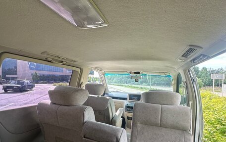 Nissan Elgrand III, 2003 год, 450 000 рублей, 13 фотография