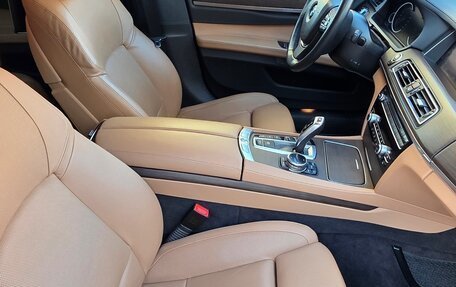 BMW 7 серия, 2013 год, 2 950 000 рублей, 18 фотография